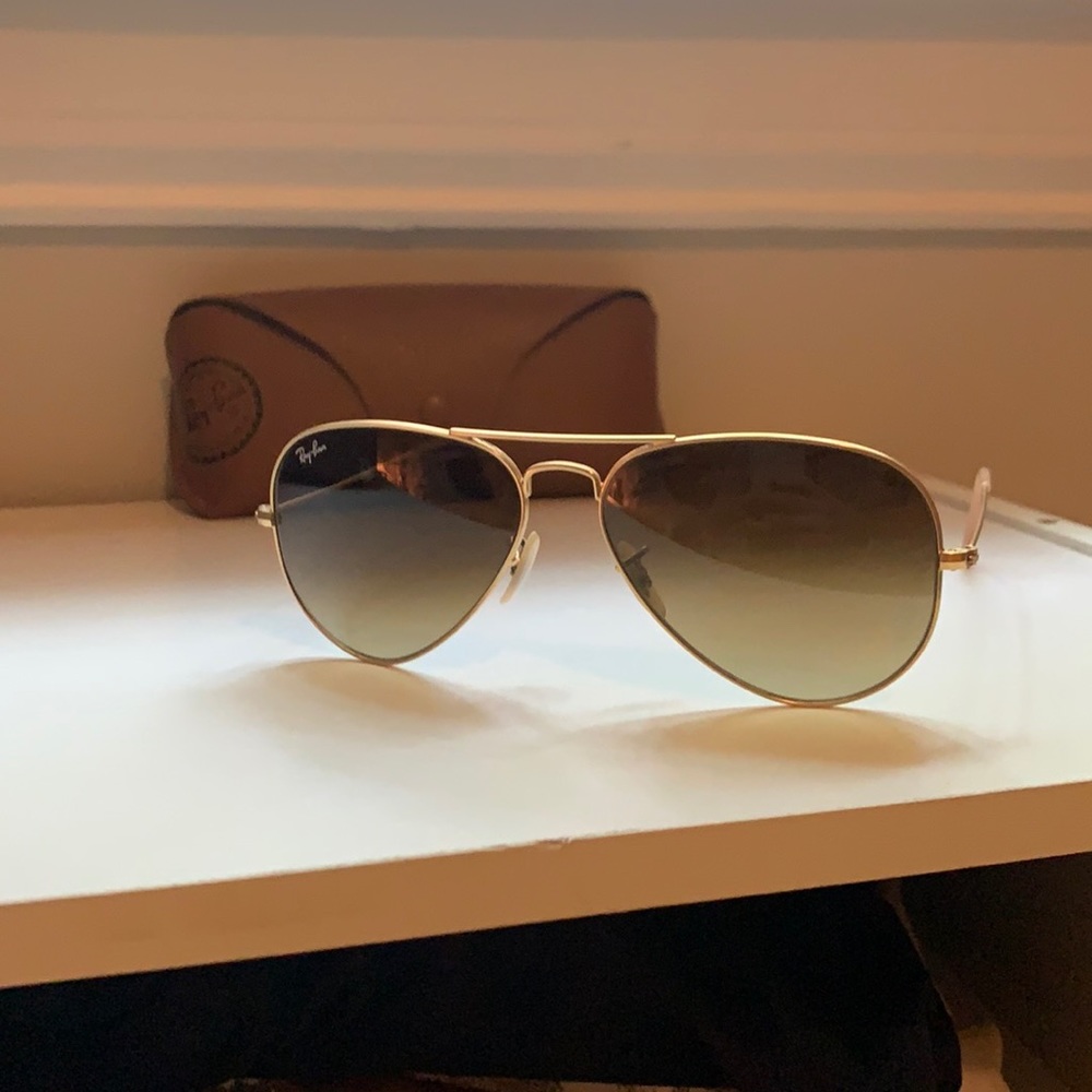 Ray Ban Gradient Gold Aviators